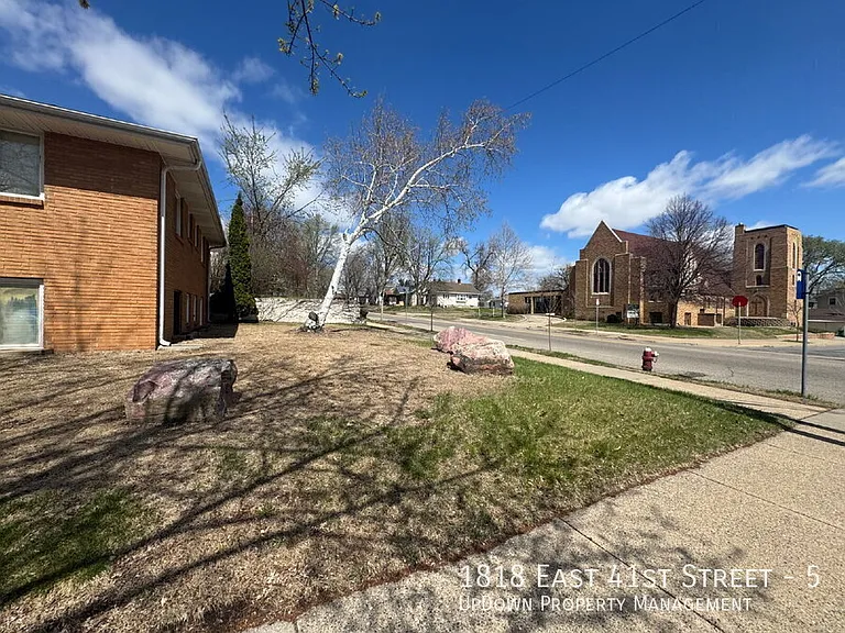 1818 E 41st St #5 — Photo 16