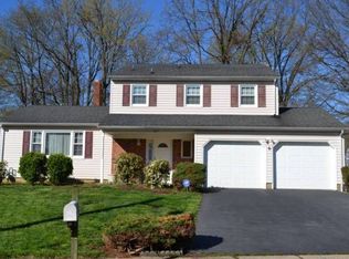 62 Midwood Ave, Edison, NJ 08820