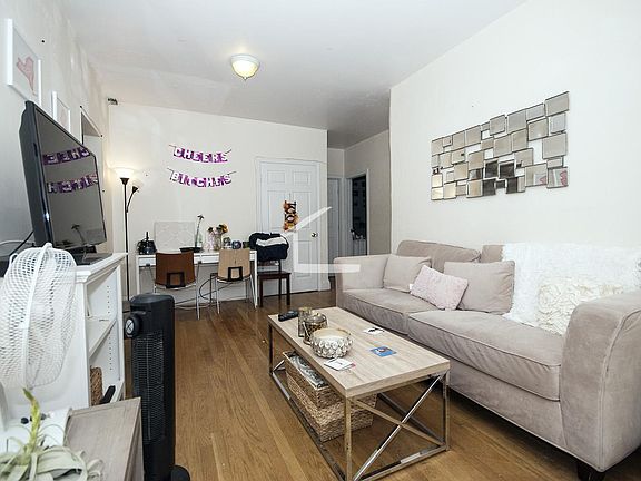 2nd image of 62 Egmont St #00