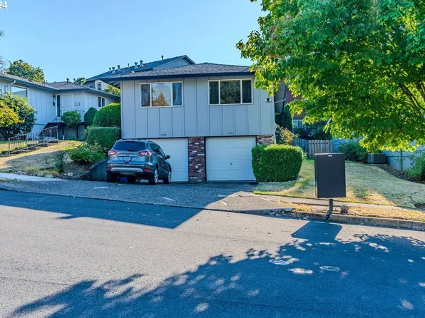 1295 NW Riverview Ave, Gresham, OR 97030