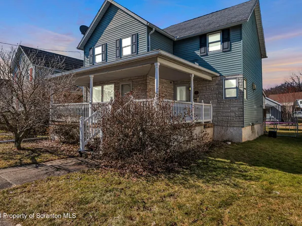 627 Ash St, Dickson City, PA 18519