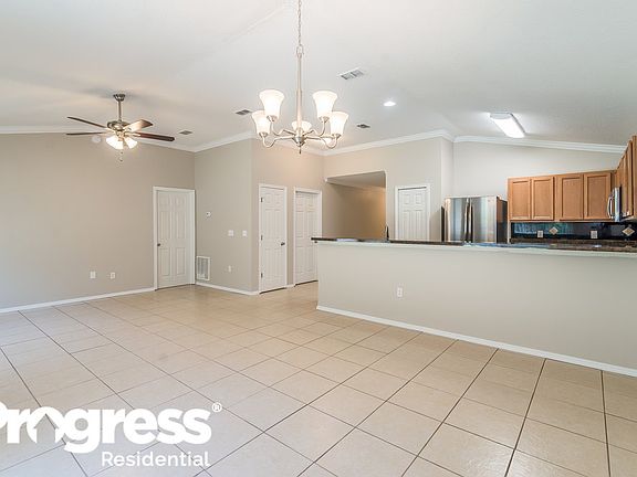 5th image of 11754 Pleasant Creek Dr