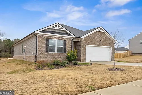 4 bed, 1774 sqft, $2,800 — Photo 4