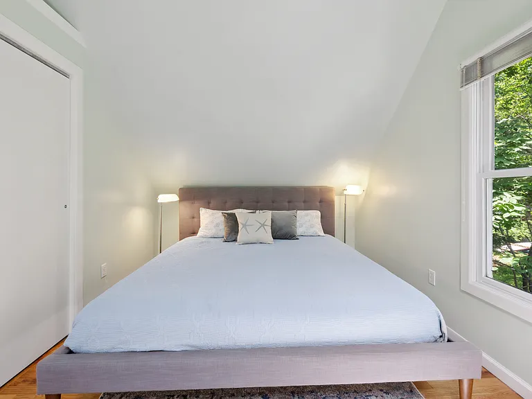 166 Woodbine Dr — Photo 13