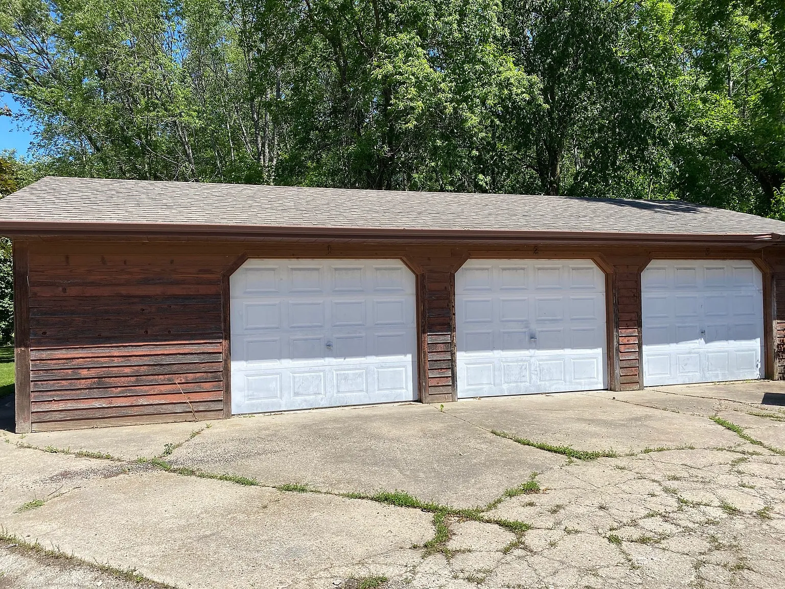 5165 Cheney Dr — Photo 1