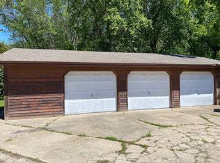 5165 Cheney Dr, South Beloit, IL 61080