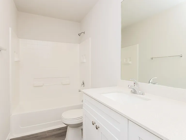 2447 Gibbs Bend Ct — Photo 24