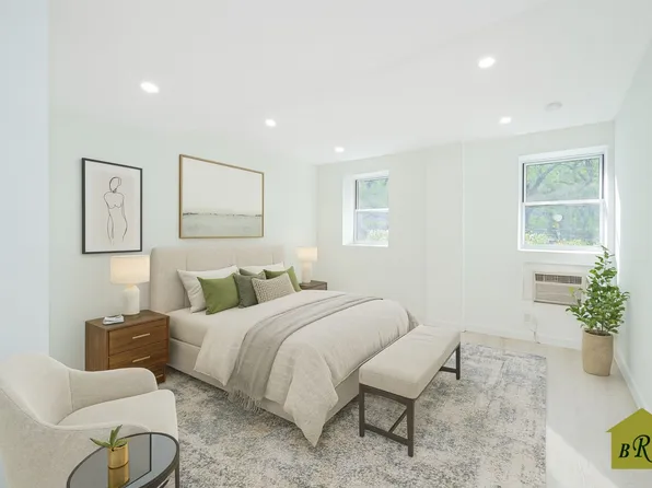 2815 Ocean Parkway image 9 of 32