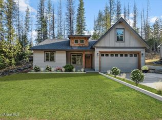 203 Old Farm Rd, Pinehurst, ID 83850