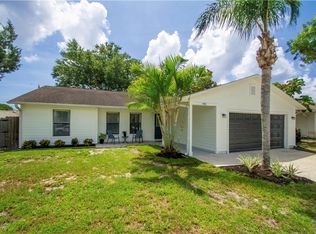 981 Carnation Dr, Sebastian, FL 32958