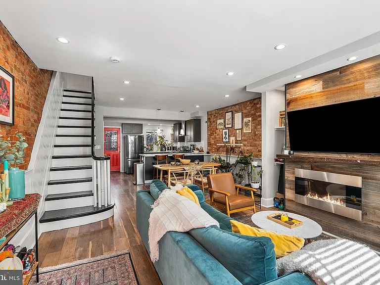 1316 S Dorrance St — Photo 4