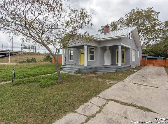 2nd image of 318 Carolina St