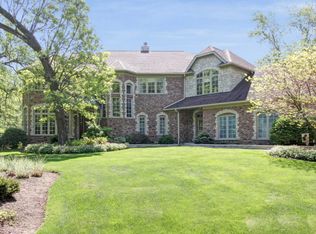 3600 Fawn Trl, Prairie Grove, IL 60012