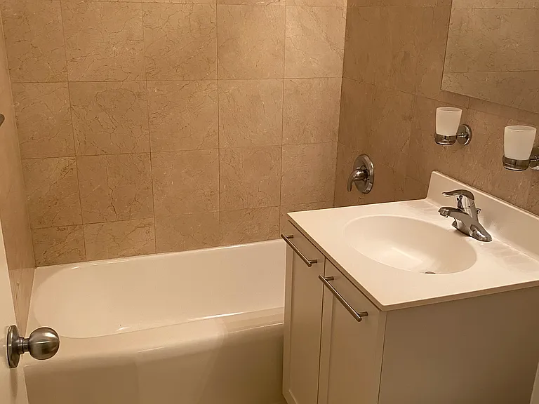 435 E 79th St #3M — Photo 7