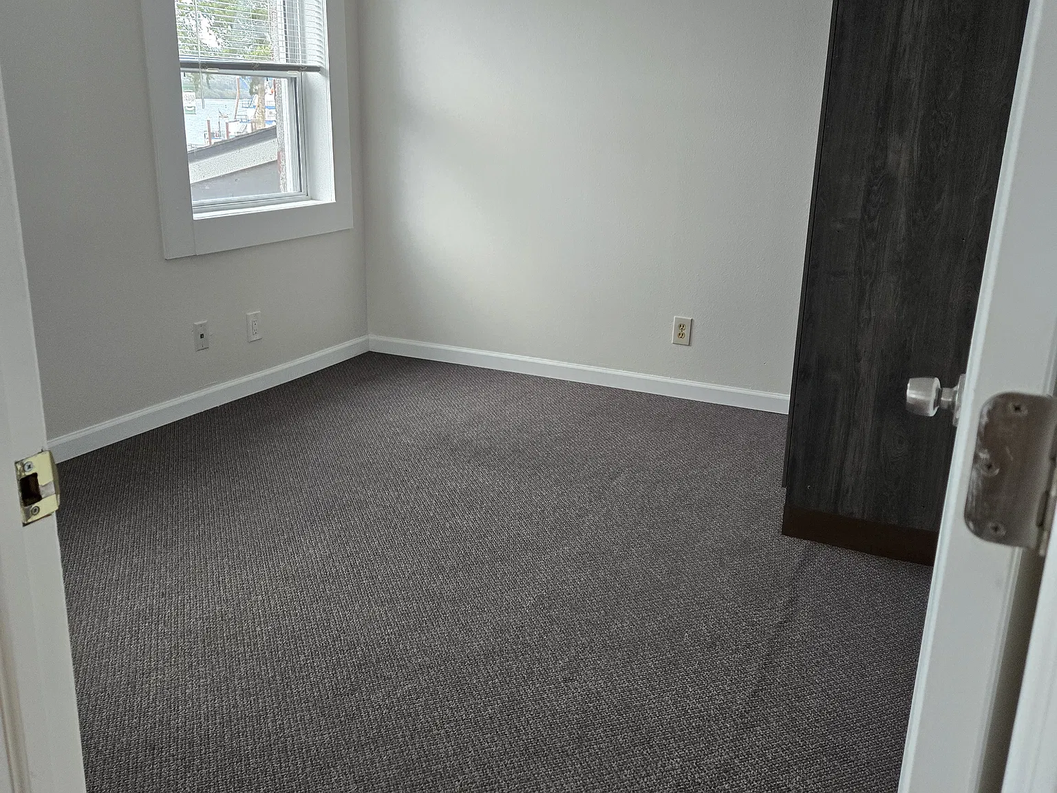 2 bed, $1,200 — Photo 2