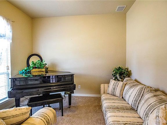 5th image of 3606 Thunder Dr