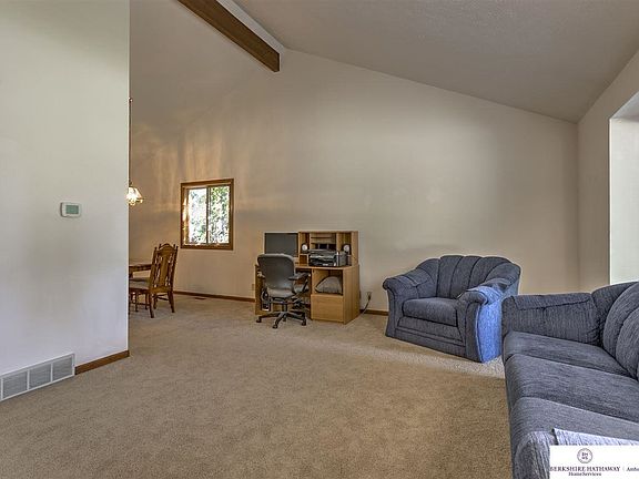 3rd image of 15272 V St