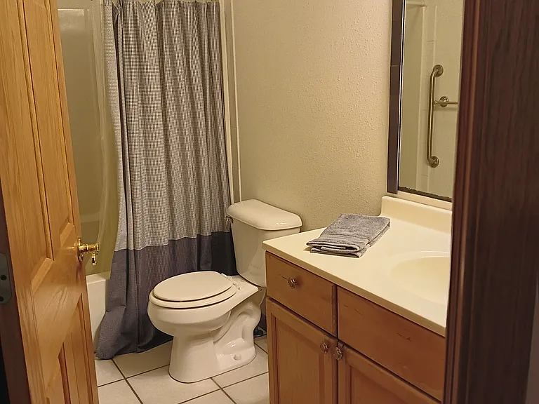 2nd bathroom-Main Level