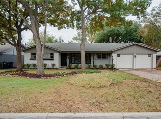 5704 Trail Lake Dr, Fort Worth, TX 76133