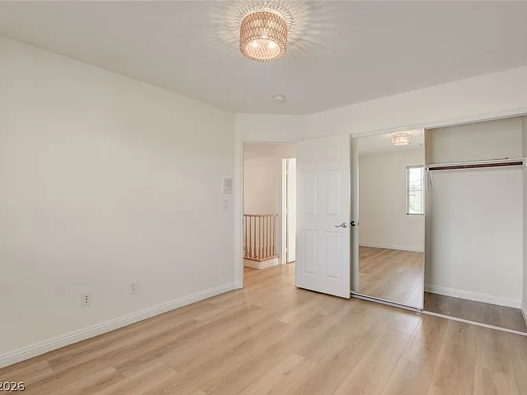 10808 Wallflower Ave — Photo 44