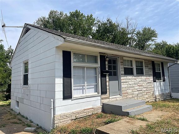 3rd image of 323 Crawford Rd