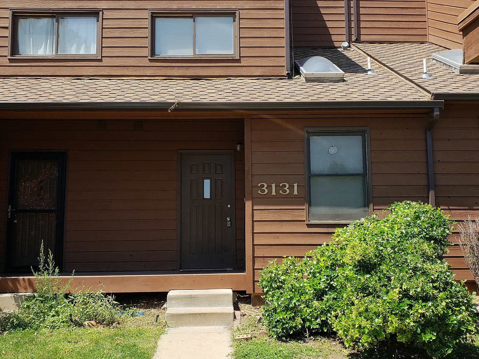 3 bed, 1444 sqft, $2,500 — Photo 1