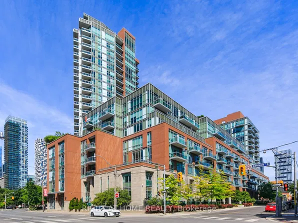 112 George St S, Toronto, ON
