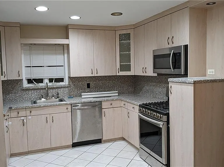 64 Croft Pl #2 & 3 — Photo 5