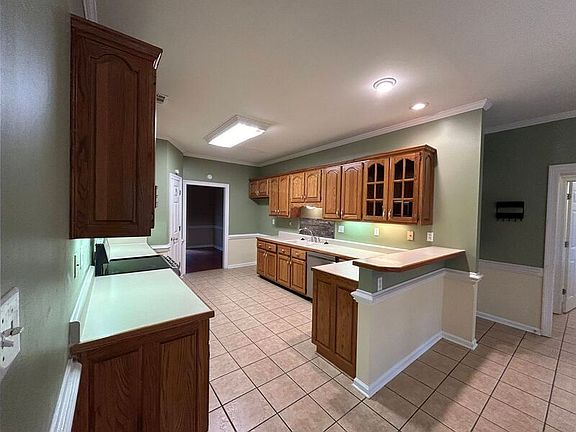 2nd image of 521 Ashton Woods Ct
