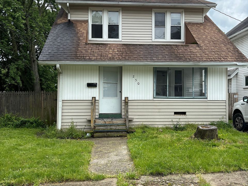 1st image of 250 Huron St