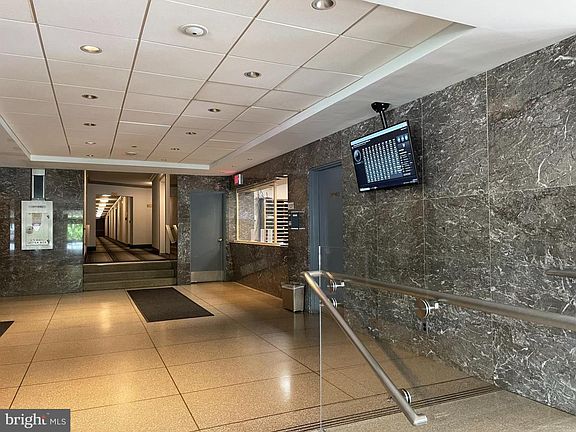 24 Hour Front Desk