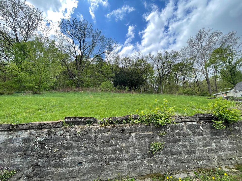 2nd image of 407 5th St Lot 227