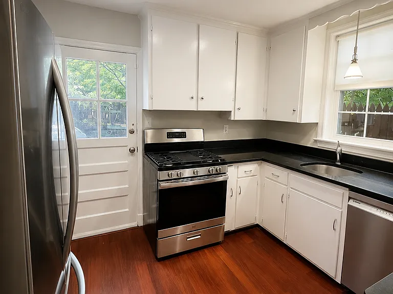 4431 P St NW — Photo 4