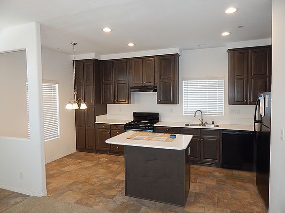 4th image of 2953 A St #1