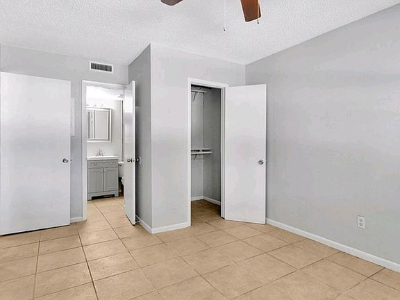 3rd image of 5113 N Nebraska Ave APT D1