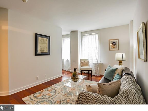 5th image of 219-29 S 18th St #814