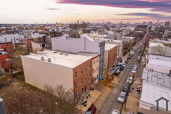 697 W Berks St #1 — Photo 7