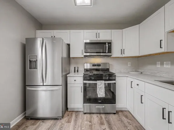 9254 Cardinal Forest Ln Unit 302, Lorton, VA 22079