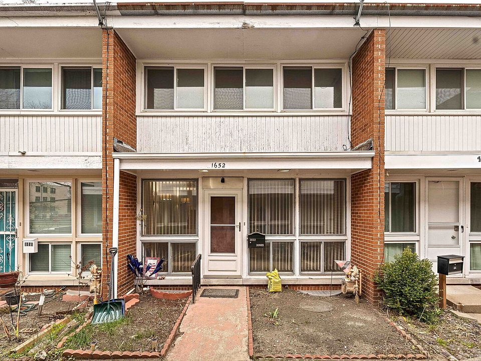 1st image of 1652 W Jarvis Ave