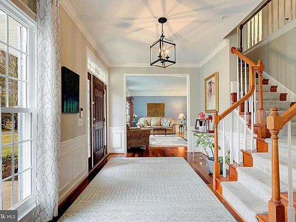 5th image of 2912 Native Dancer Ct