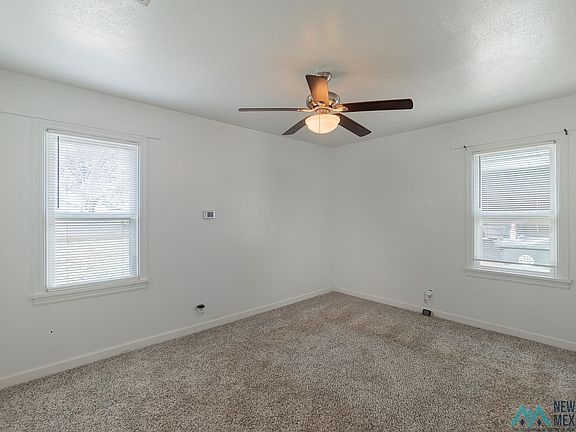 3rd image of 121 Highland Dr