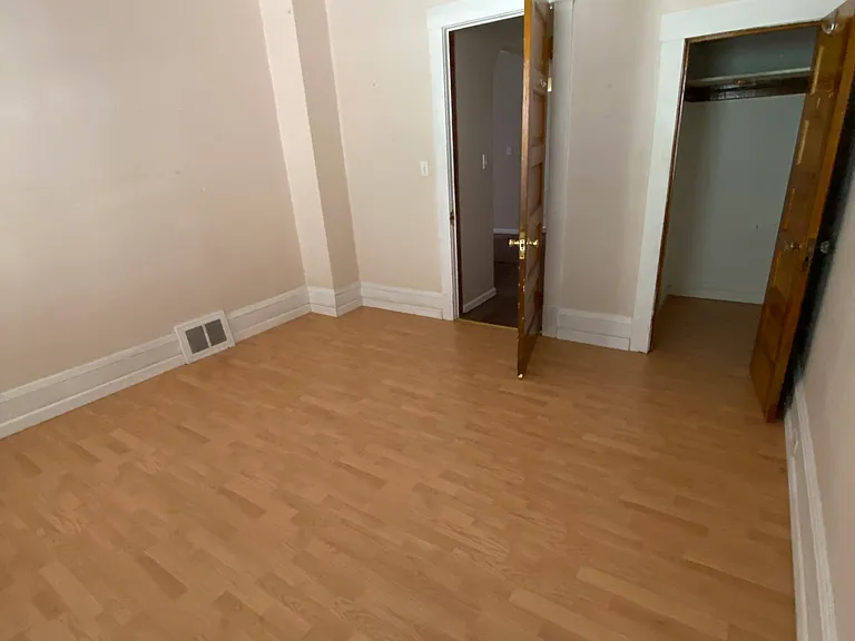 12010 Paul Ave — Photo 3