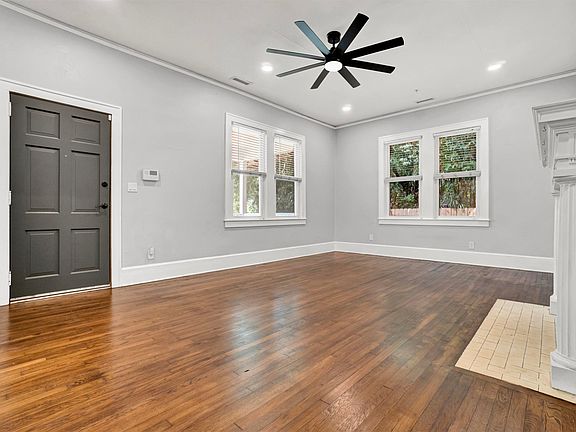 4th image of 830 Union St
