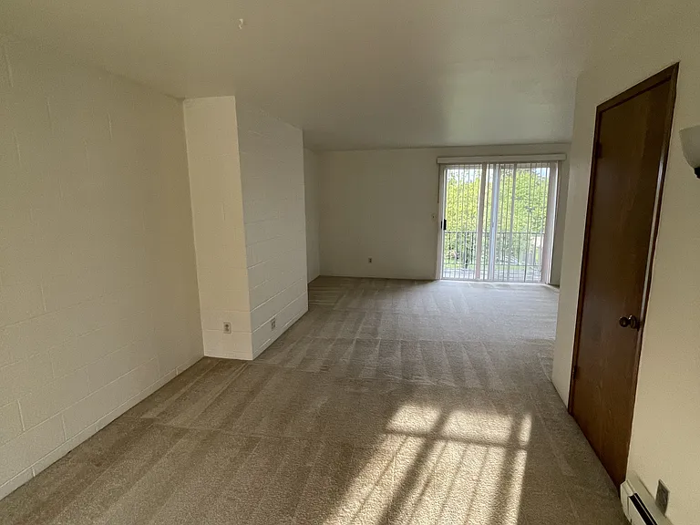 17021 Larch Way #B — Photo 2
