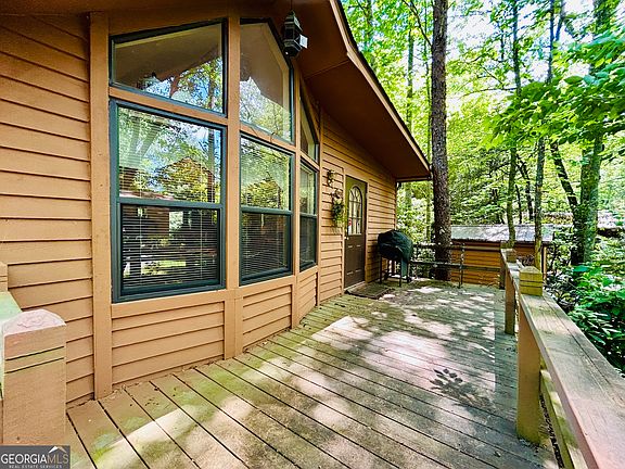 3rd image of 1815 Canoe Creek Dr