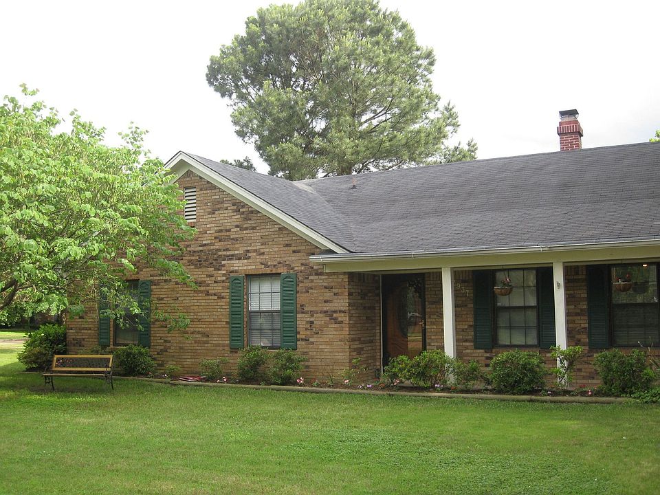 Nice Corner Lot