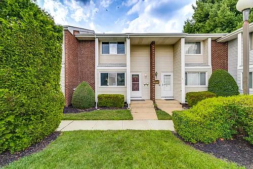 T6 Quincy Cir Photo 1