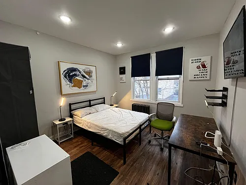 Armstrong Ave Photo 1 Armstrong Ave Photo 1