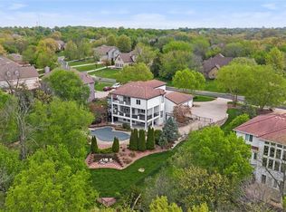 304 NW Rockwood Ct, Lees Summit, MO 64081