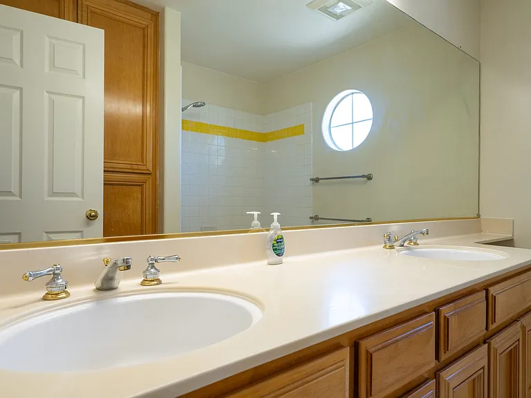 1109 Camellia Ct — Photo 6